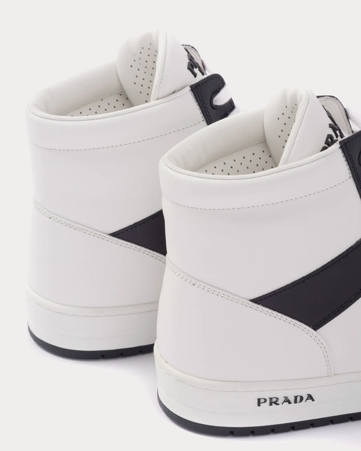 District Leather White / Black High Top Sneakers