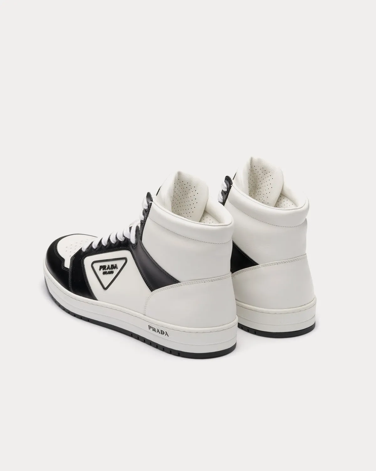 District Leather White / Black High Top Sneakers