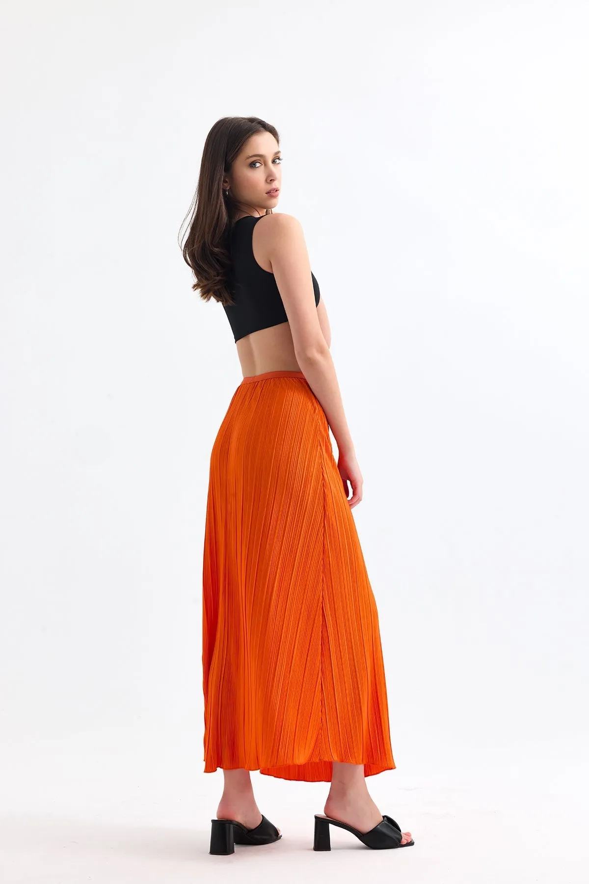 Elegant Pleat Midi Skirt in Vibrant Orange