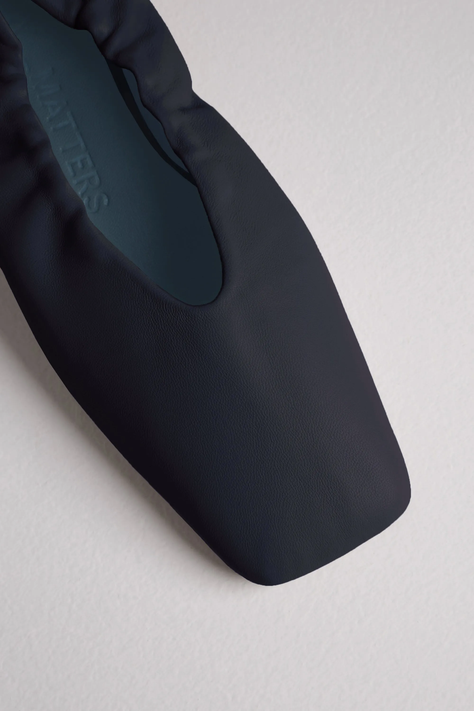 Gio Flats in Midnight