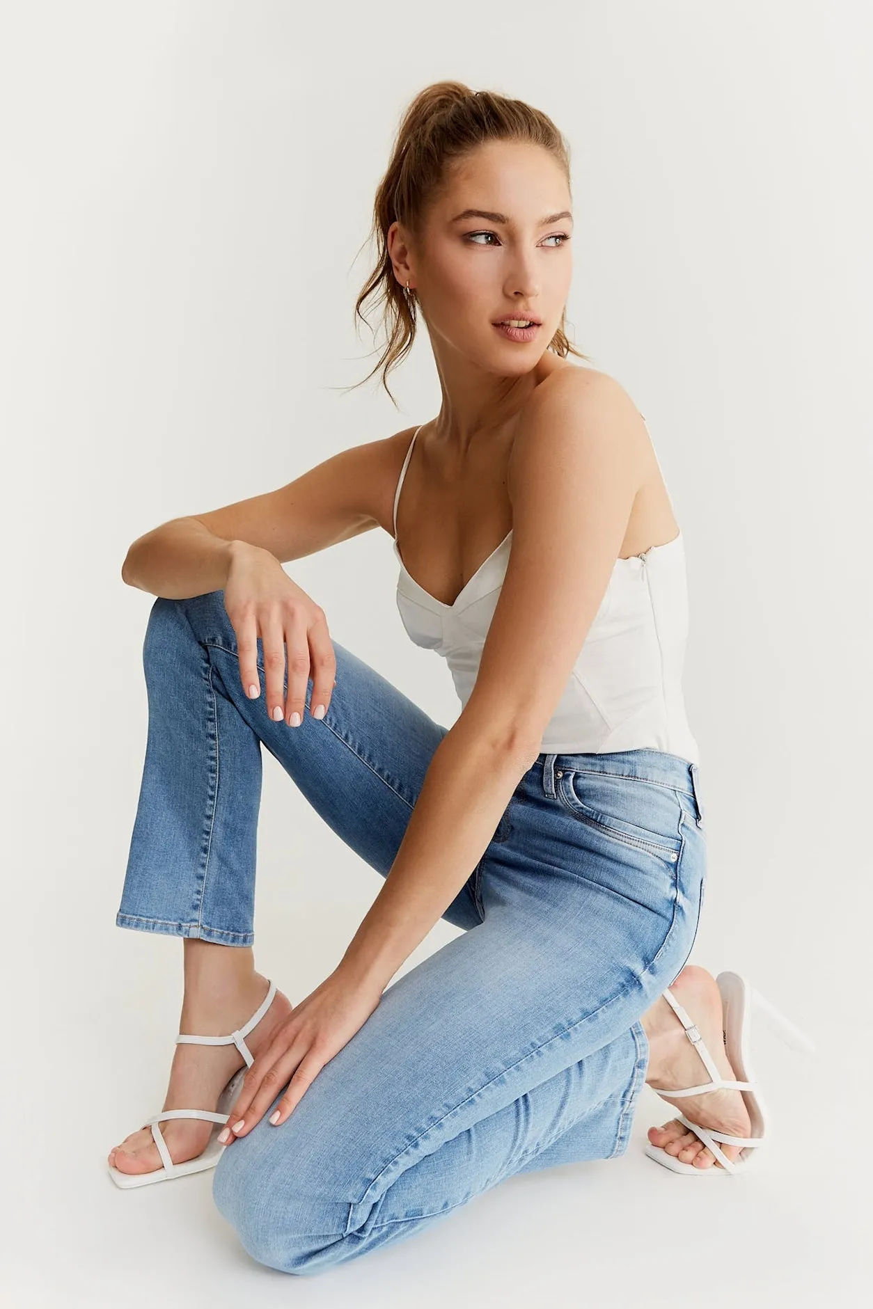 Hannah - High Waist Straight - Light Blue