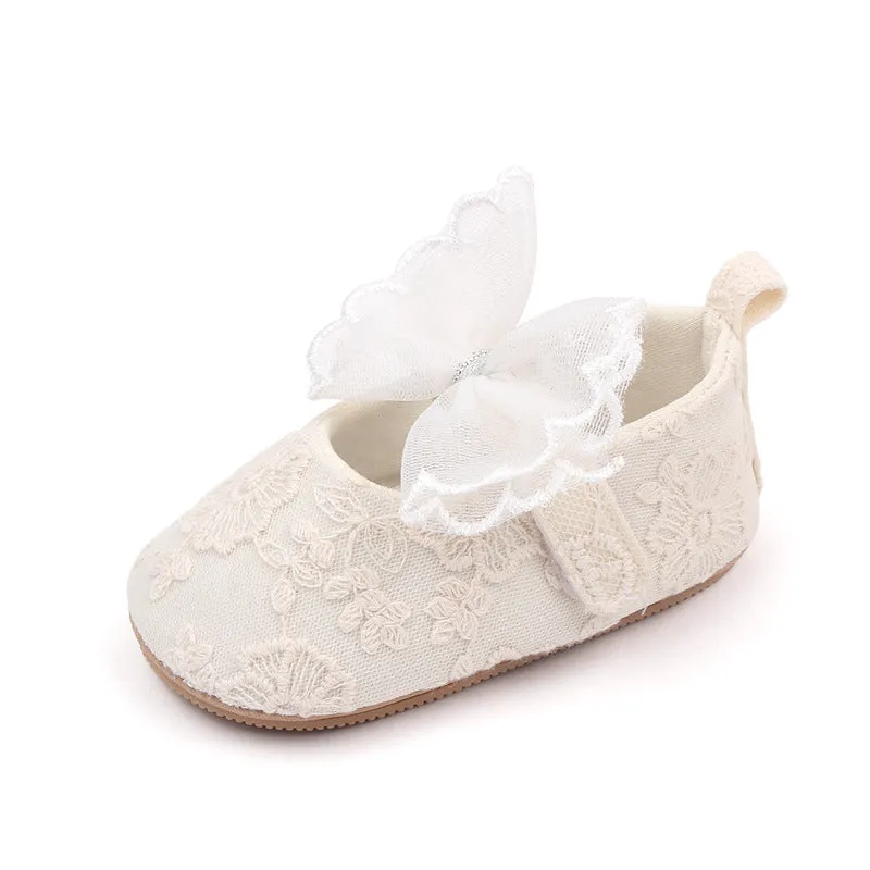 Louisa baby lace shoe