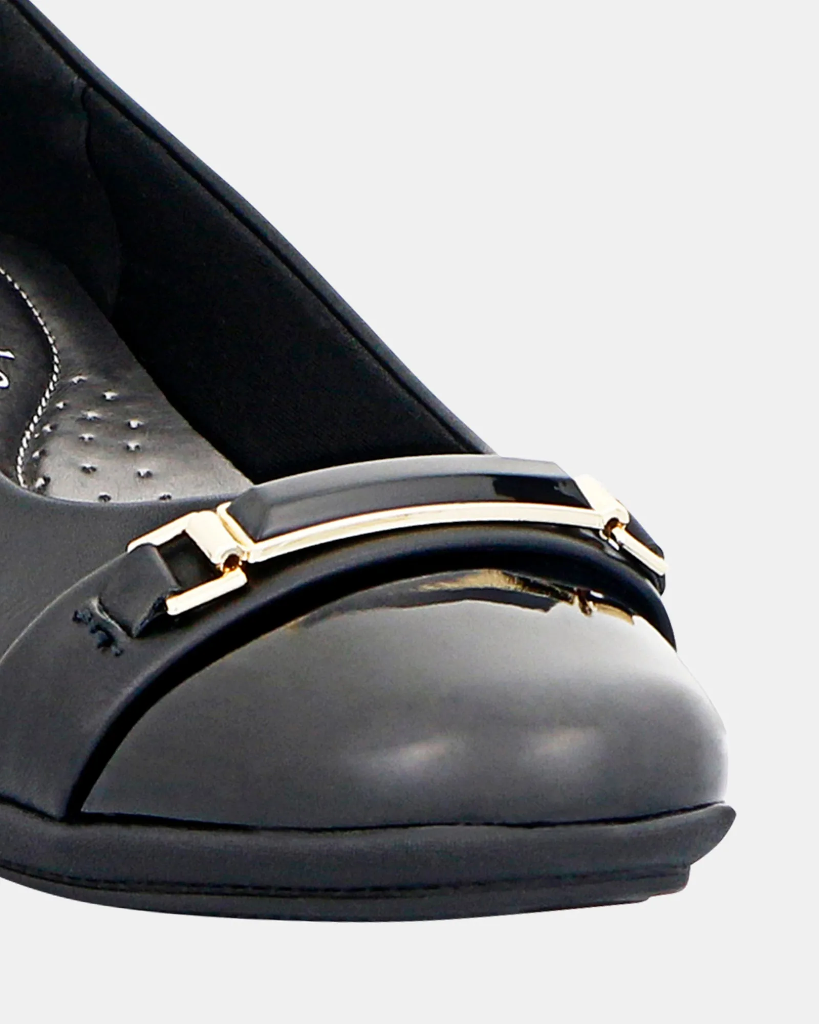 Valmi Black