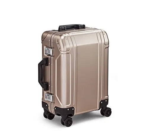 Zero Halliburton Geo Aluminum 3.0 Carry On 4-Wheel Spinner Luggage in Black