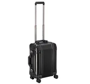 Zero Halliburton Geo Aluminum 3.0 Carry On 4-Wheel Spinner Luggage in Black